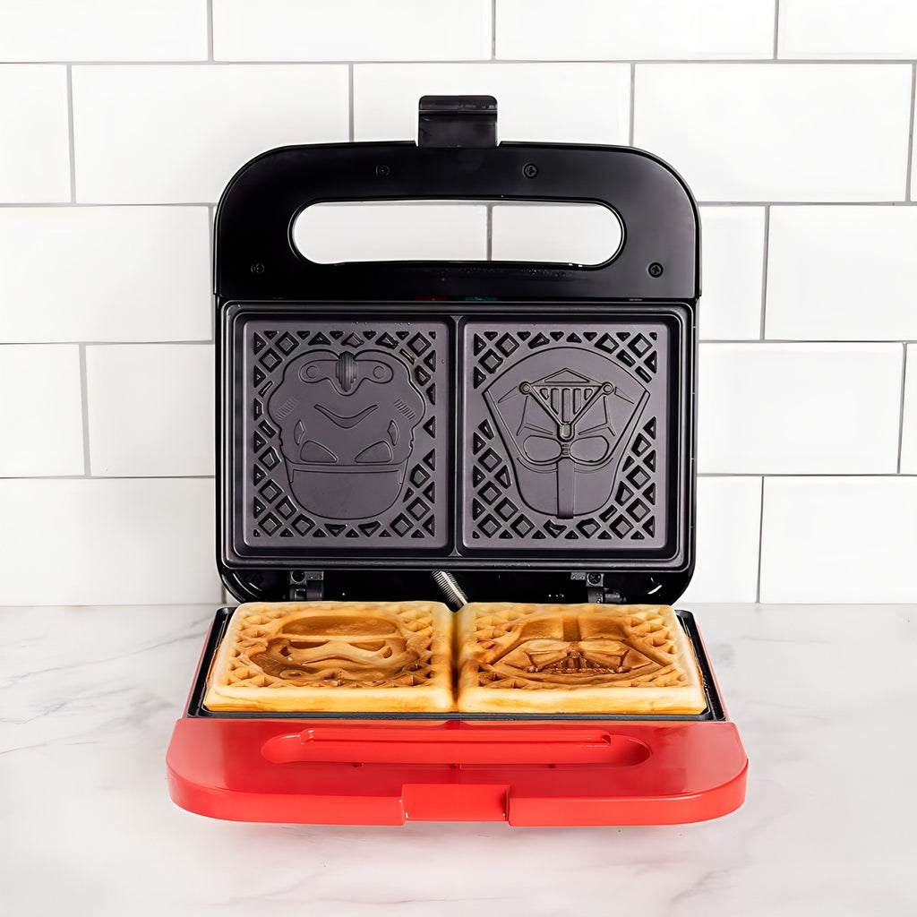 Uncanny Brands Star Wars Waffle Maker - Darth Vader & Stormt Black