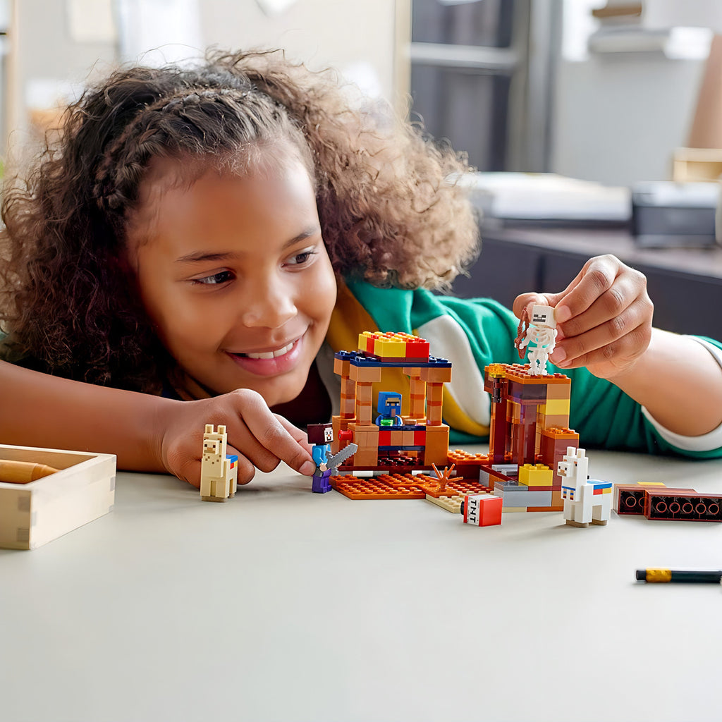Kit De Construcción Lego Minecraft El Puesto Comercial 21167 201