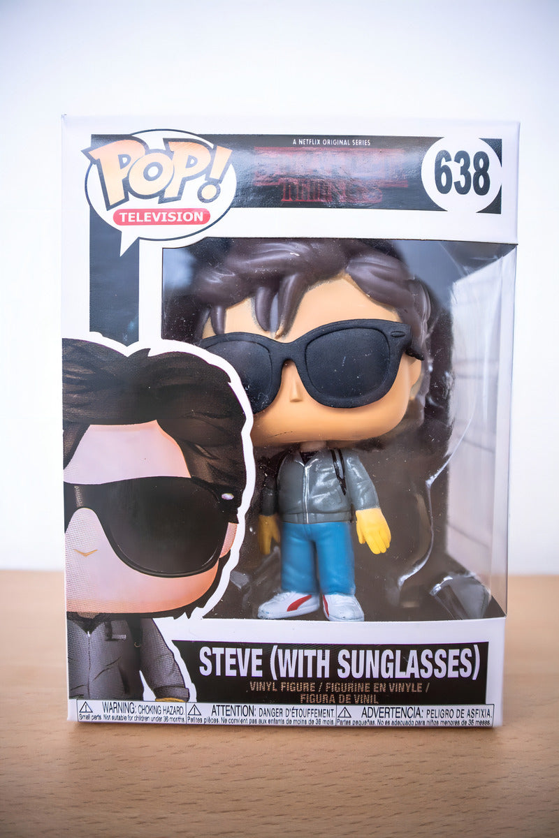 Figura De Acción Steve With Sunglasses 30877 De Funko Pop! Television