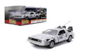 Jada Hollywood Rides - Máquina de Regreso al Futuro Tiempo (versión Frost) - Escala 1:24 - Coche Fundido a presión - Apertura de Puertas y capó - Edición Hobby - Coleccionable - A Partir de 8 años