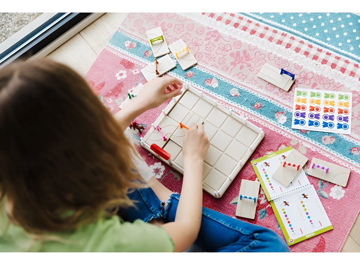 Smart Games Escuela De Hípica Juego De Lógica Multinivel