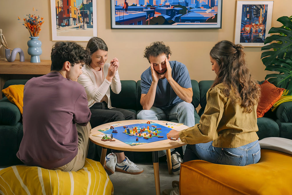 Juego De Mesa Survive The Island | Estrategia, Suspenso Y Aventuras | De 2 A 5 Jugadores | Tablero Con Criaturas, Volcanes Y Supervivientes | Diversión Familiar 8+