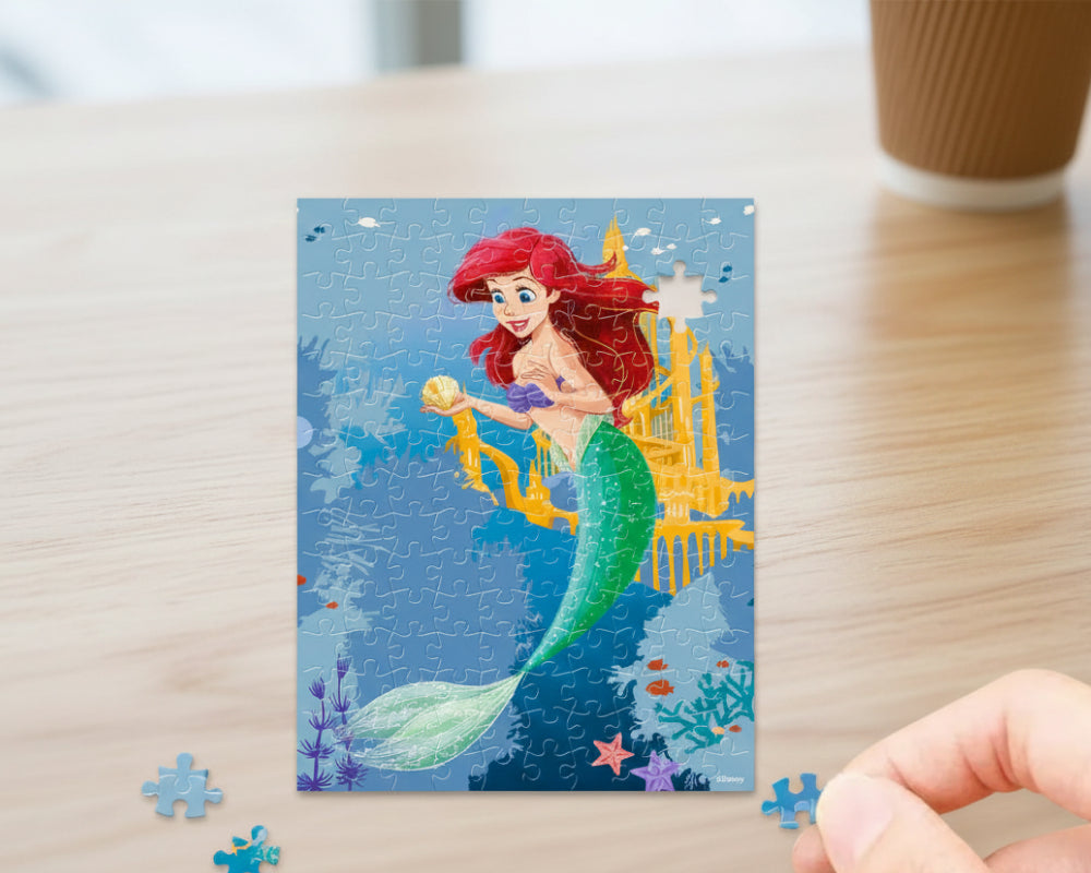 Rompecabezas La Sirenita Disney 150 Piezas Miniatura Plástico Con Caballete