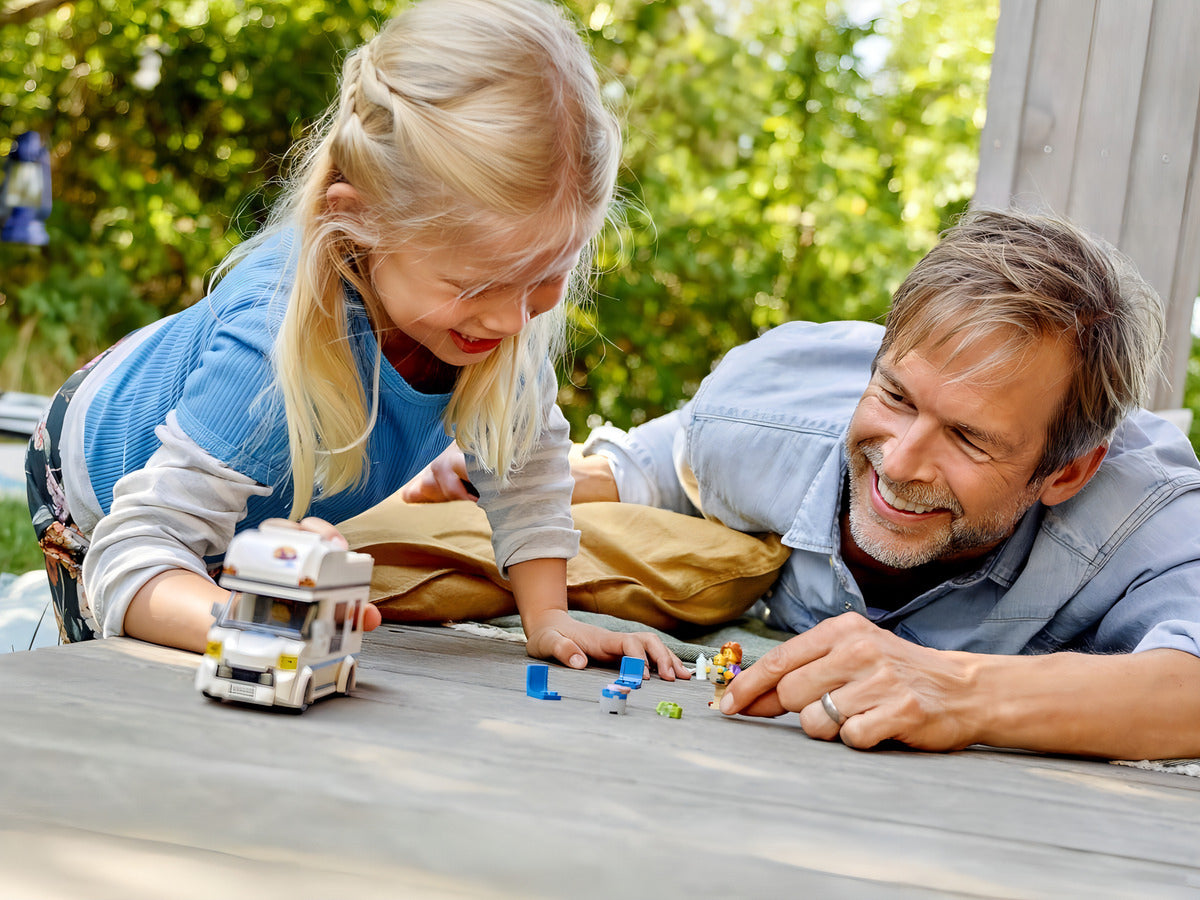 Kit Lego City Autocaravana De Vacaciones 60283 190 Piezas 3